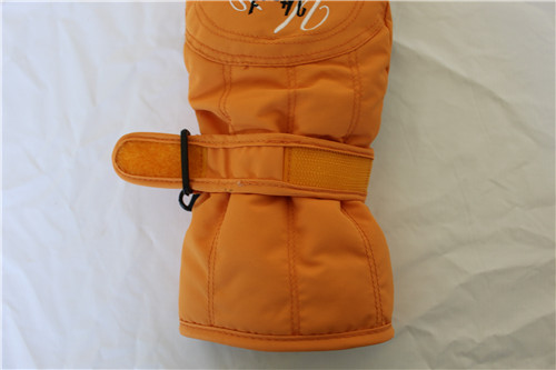 濟寧滑雪山手套廠